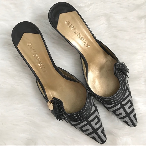 Givenchy Black Logo Signature Slides Kitten Heels - Picture 2 of 8